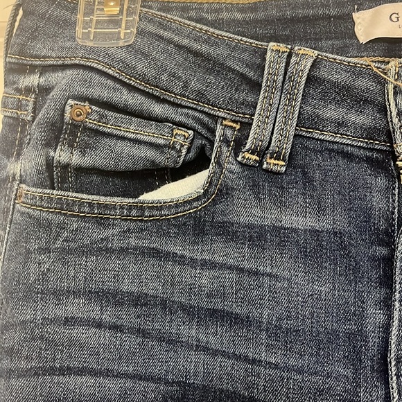 NWOT Guess 1981 Skinny Jeans- Size 30 - Picture 7 of 14